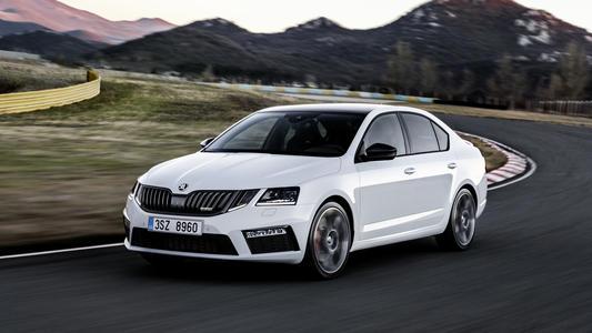 Skoda Octavia RS融合了性能和实用性看起来像这样