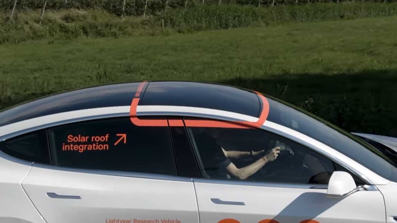 特斯拉Model 3的Lightyear测试太阳能屋顶选件