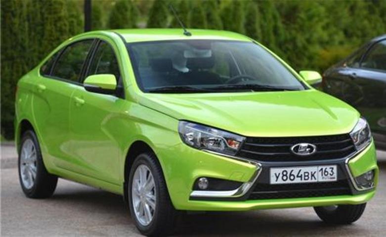 Lada Vesta Wagon穿上绿色迷彩进入测试阶段