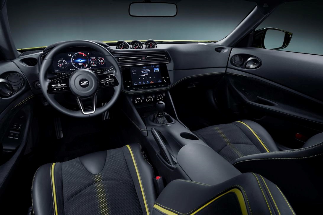 日产Z Proto预览双涡轮V6，手动变速箱的热门400Z