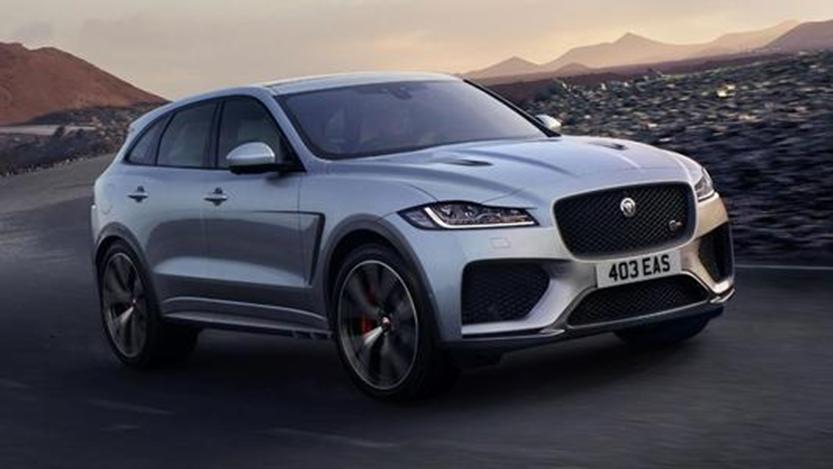 我们开始在Jaguar F-Pace SVR的重型迷彩下看到