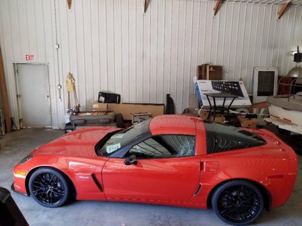 罕见的全新2011年Corvette Z06 Carbon限量版找到买家