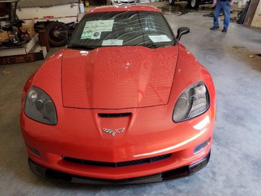 罕见的全新2011年Corvette Z06 Carbon限量版找到买家