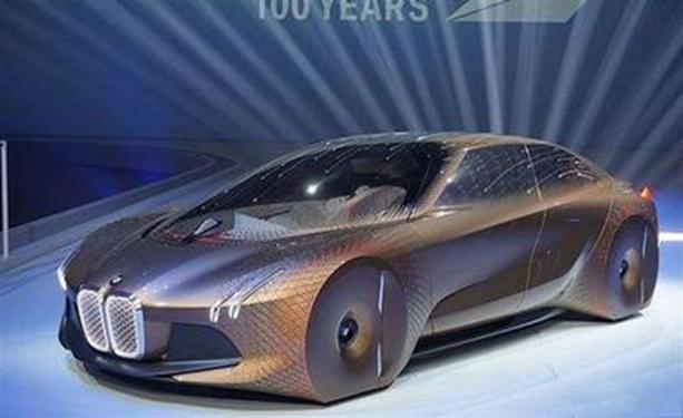 2021年宝马iNext电动SUV展示独特的内部布局