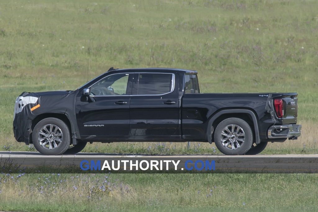 2022 GMC Sierra刷新受到测试