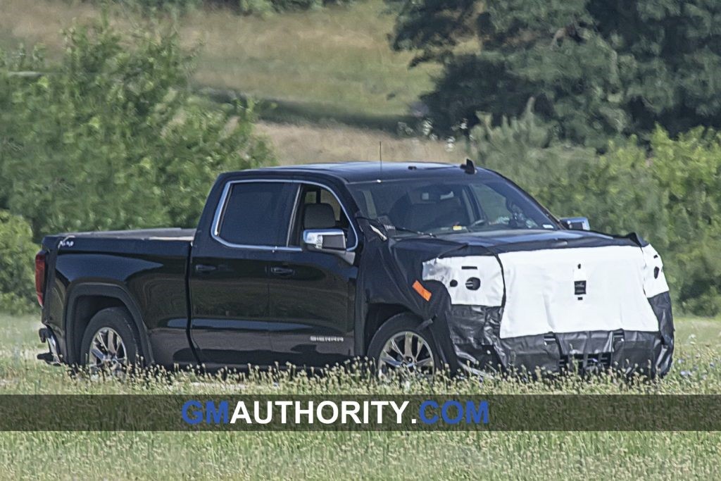 2022 GMC Sierra刷新受到测试