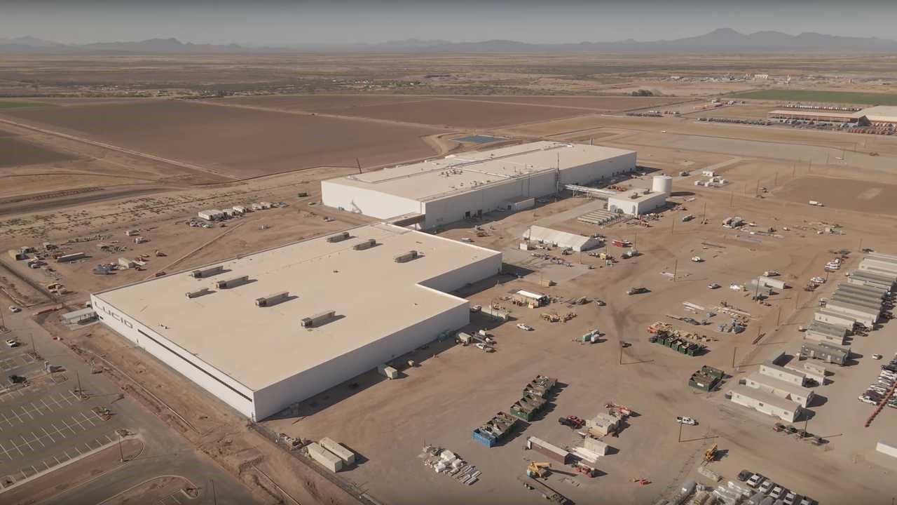 空中发射前参观亚利桑那州的Lucid Motors工厂