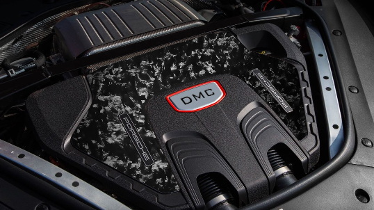 保时捷Panamera从DMC获得锻造碳纤维车身套件