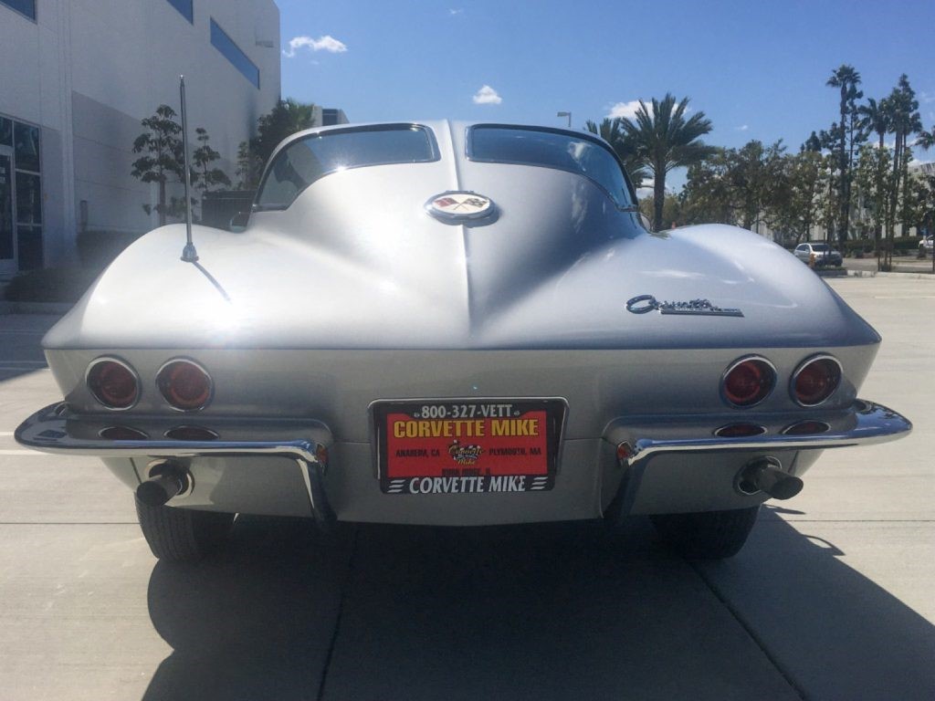 1963年雪佛兰Corvette分离式窗户在BaT上的售价为$ 106K