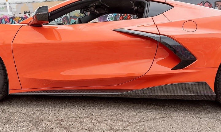 AGMotorsports为2020 Corvette提供5VM风格车身套件