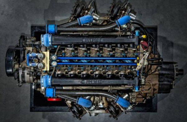 Bugatti Chiron陀飞轮具有可正常工作的W16发动机设计