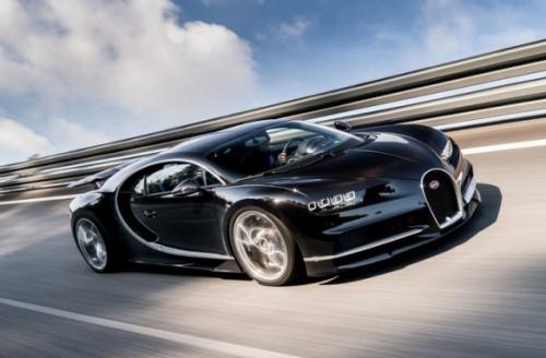 Chrome Bugatti Chiron是真实的在野外发现