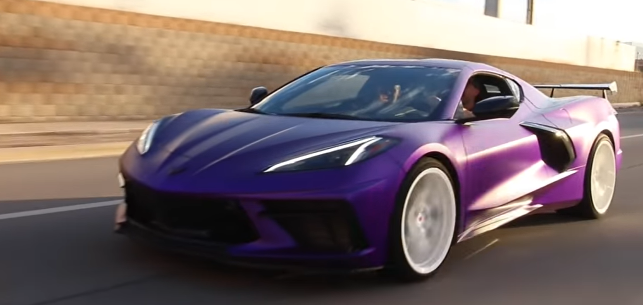 特斯拉Model 3 Performance Drag Race全新Corvette C8
