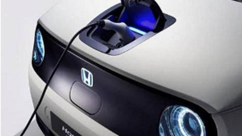尚未发布的本田E电动掀背车的高端版本可能具有更多的高科技功能