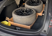 前沿汽车资讯:特斯拉S型车采用的是米基·汤普森的轮胎，与普通的米其林相比