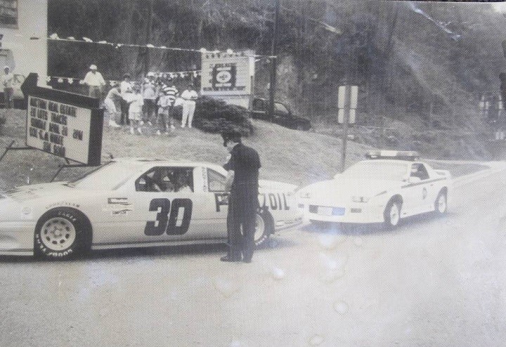 1991年的雪佛兰Camaro B4C警车是小镇历史上独一无二的一辆