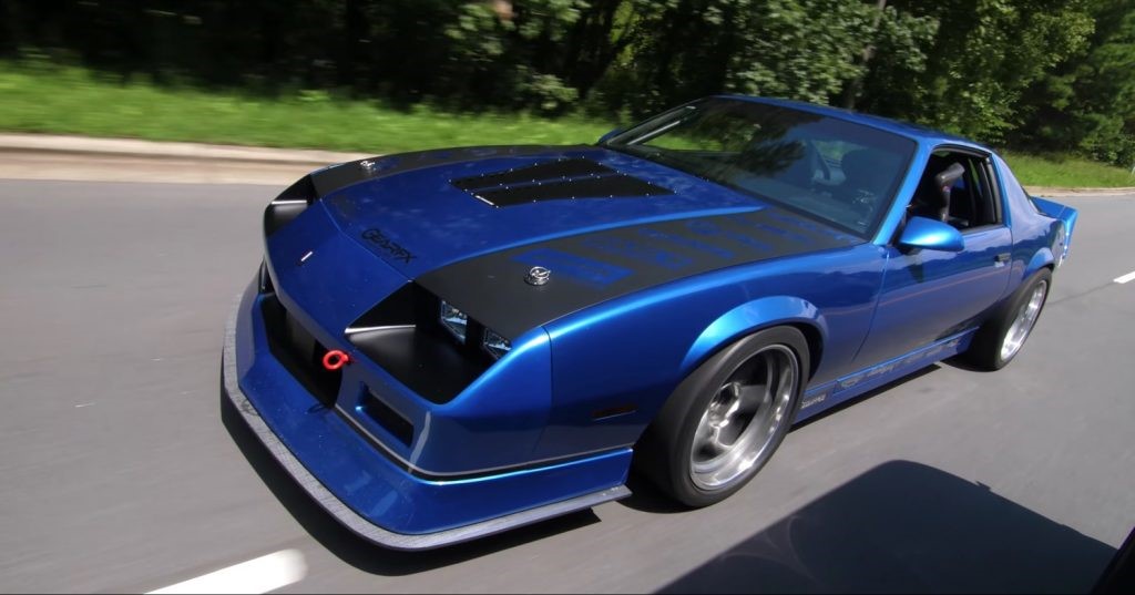 听听这款第三代雪佛兰Camaro的8500转/分LS7 V8