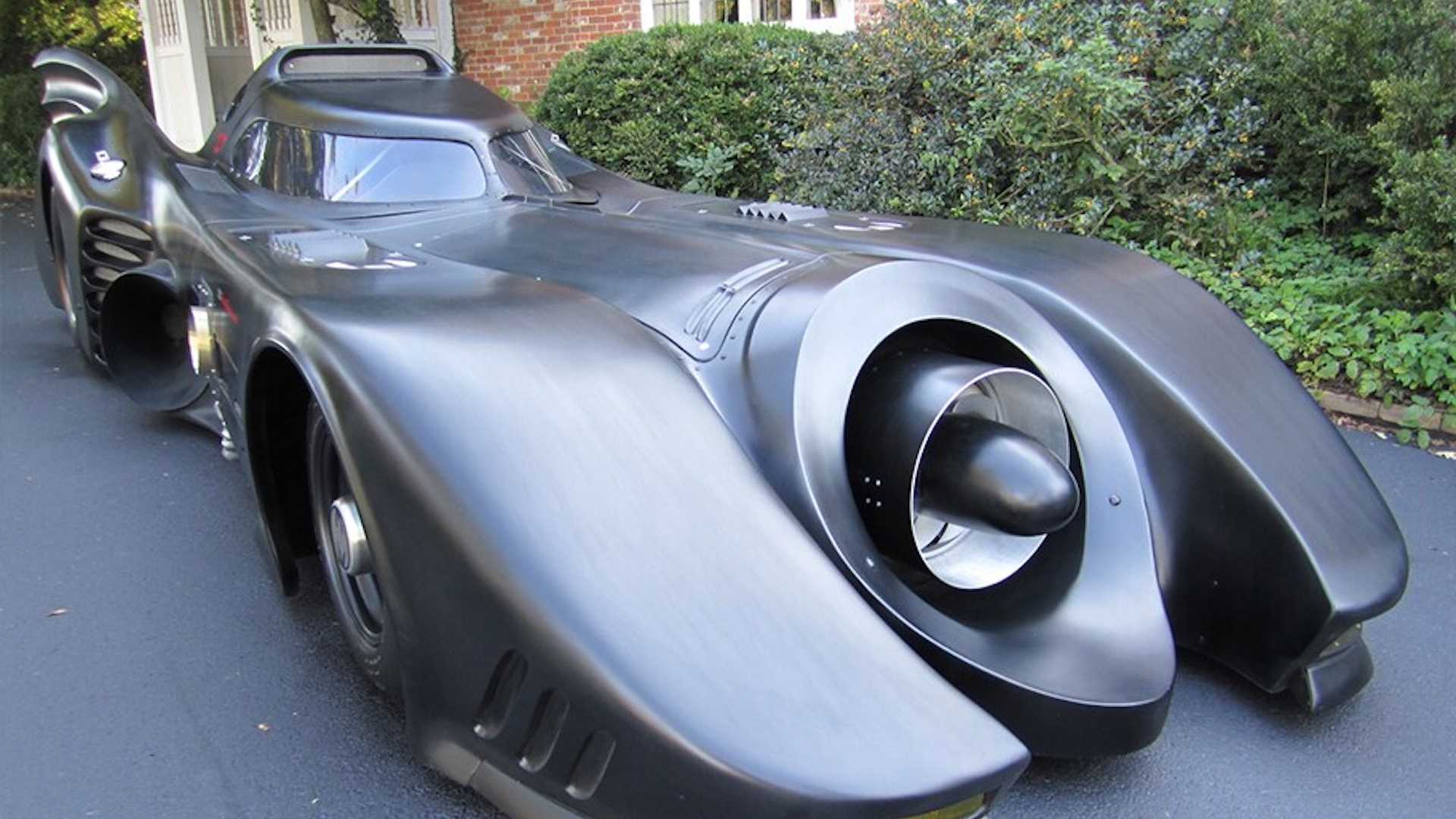 涡轮动力的基顿时代蝙蝠车复制品