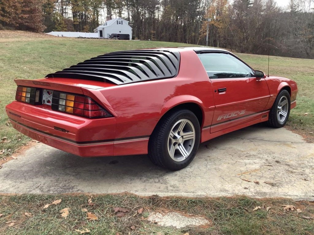 即将上市的1989年Camaro IROC-Z待售