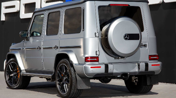 这款梅赛德斯AMG G 63有4.0升V8双涡轮增压引擎