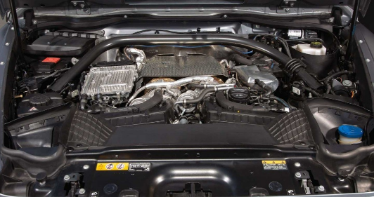 这款梅赛德斯AMG G 63有4.0升V8双涡轮增压引擎
