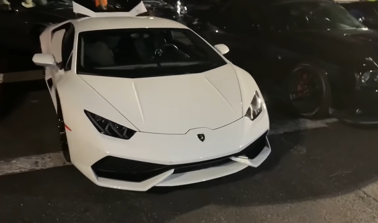 看看特斯拉Model S的性能VS兰博基尼Huracan