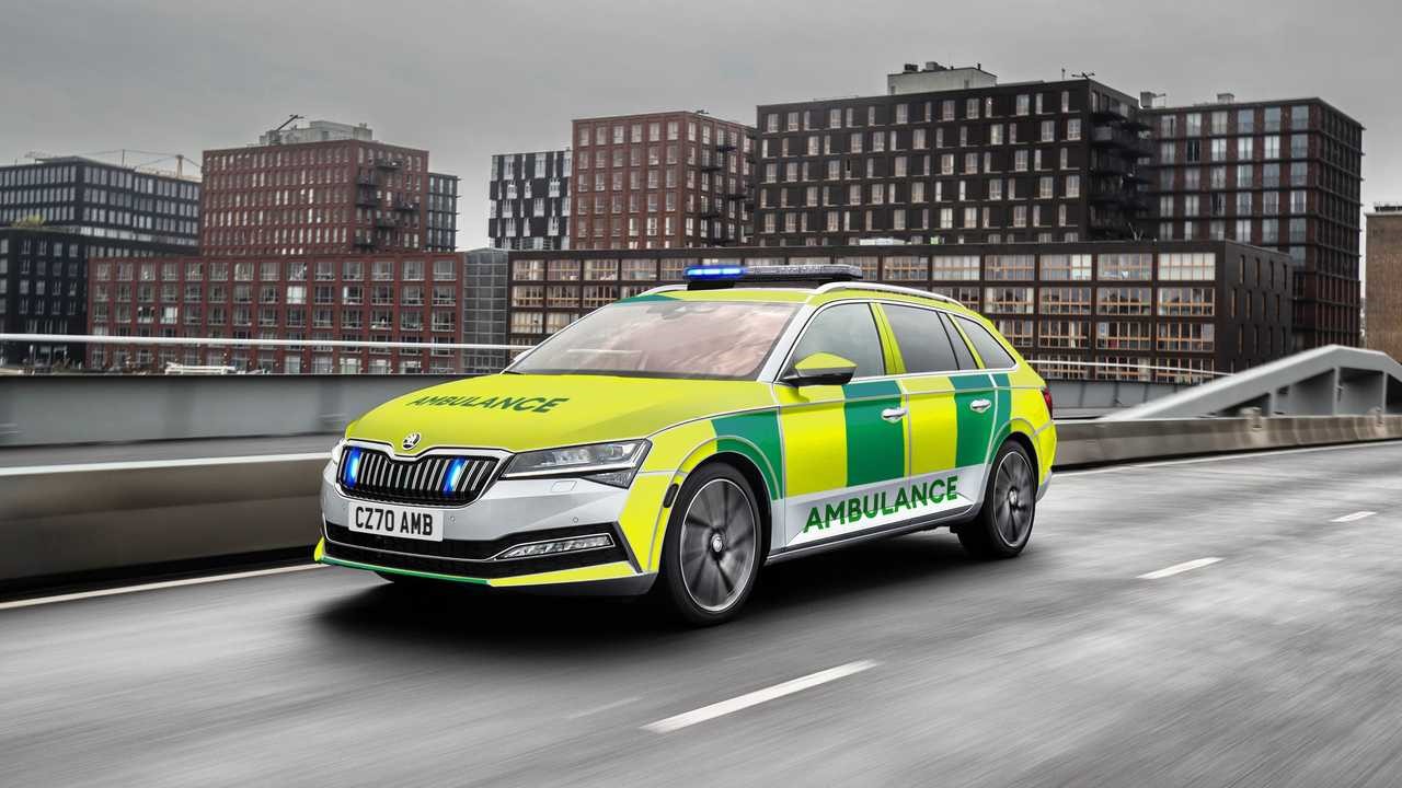 斯柯达宣布为英国紧急服务车辆提供混合动力汽车车队