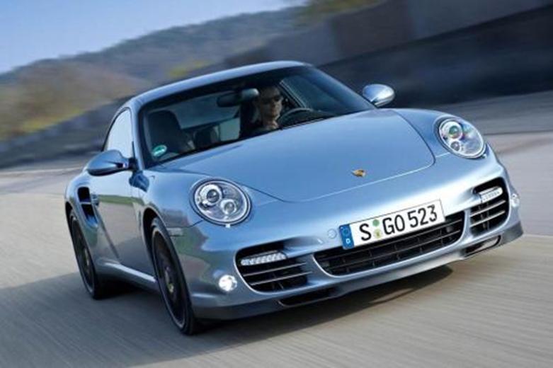 保时捷最新一代911 Turbo Cabriolet进行测试是在5月