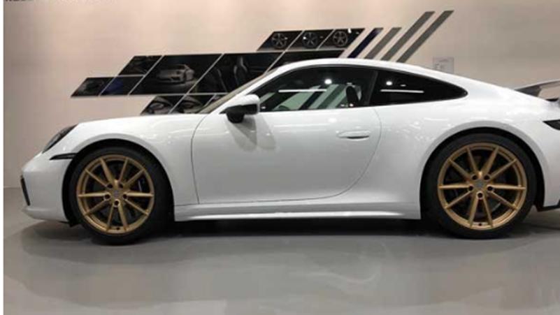 保时捷为911 Carrera展示了GT3风格的机翼