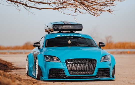 像蓝精灵一样的Mk2 Audi TT RS