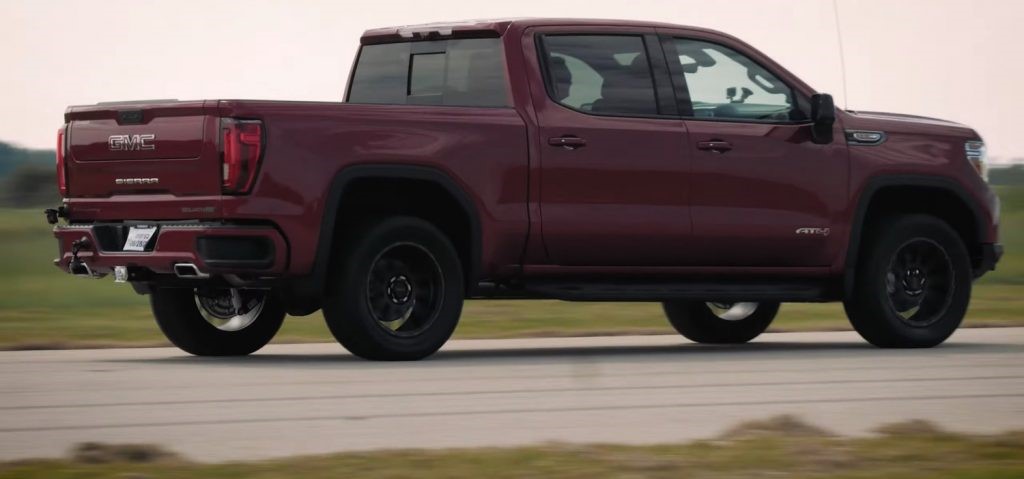 轩尼诗的增压GMC Sierra AT4进行了试驾