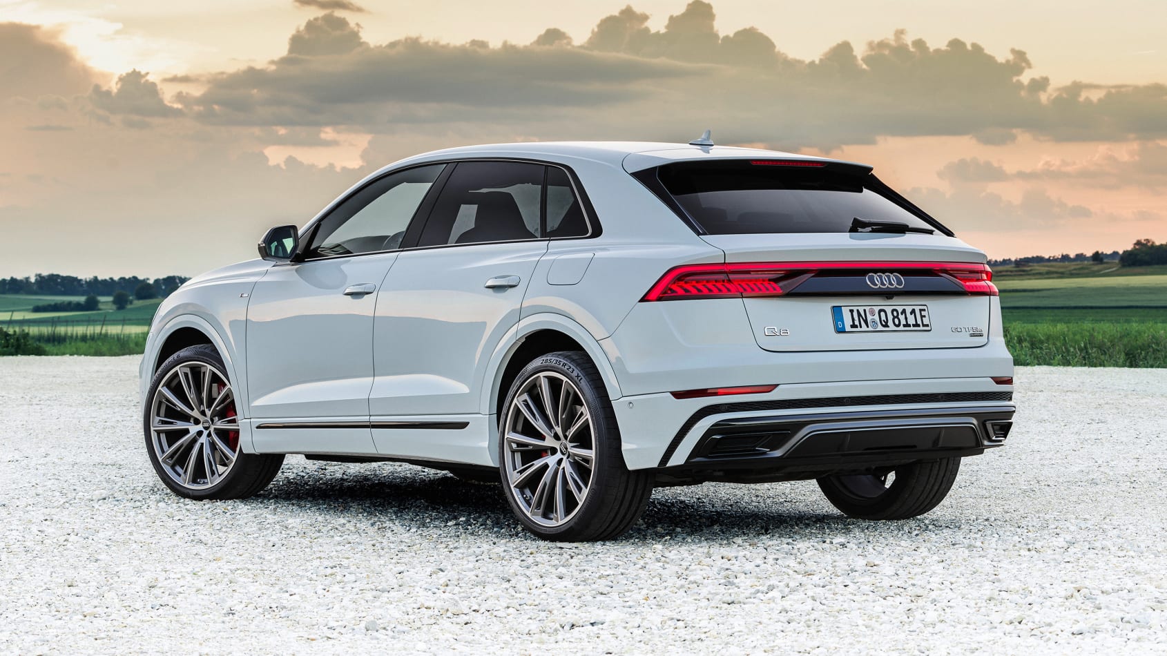 新的插电式混合动力奥迪Q8 TFSI e quattro推出456马力