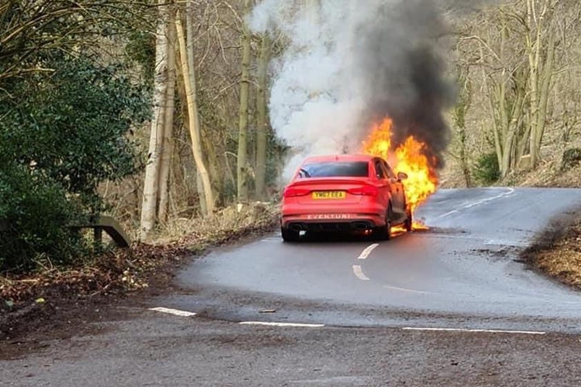 英国最快的奥迪RS3在大火中被毁