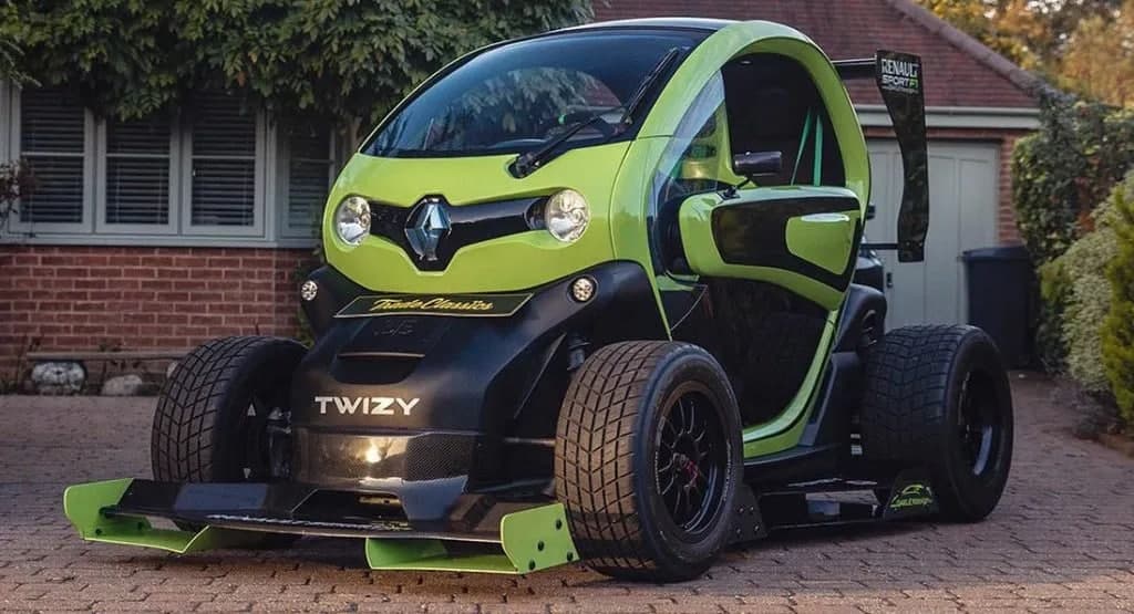 超级可爱的雷诺Twizy F1赛车原型角色扮演全是吠叫而无一ite