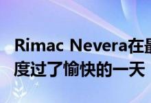 Rimac Nevera在最终碰撞测试之前在泥泞中度过了愉快的一天